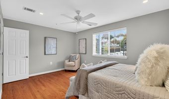 4163 S FOUR MILE RUN Dr 301, Arlington, VA 22204