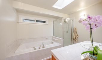 1220 W Kuiaha Rd, Haiku, HI 96708