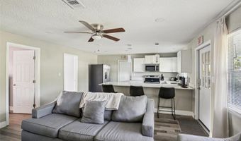 520 FAIRFAX Ln, Apollo Beach, FL 33572