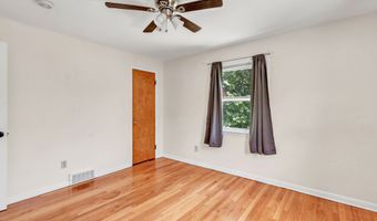 70 Sage Ave, Bridgeport, CT 06610