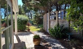 1411 ALDER Ct, Bandon, OR 97411