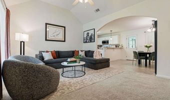 210 IRONWOOD Cir, Alabaster, AL 35007