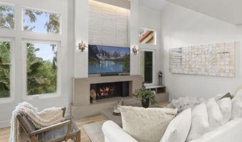 1963 Swallow Ln, Carlsbad, CA 92009