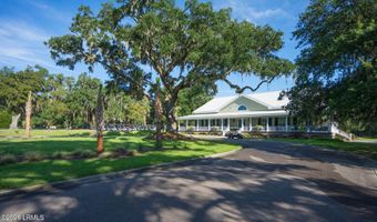 54 Tuscarora Ave, Beaufort, SC 29907