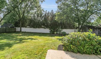 520 East Rd, Belford, NJ 07718
