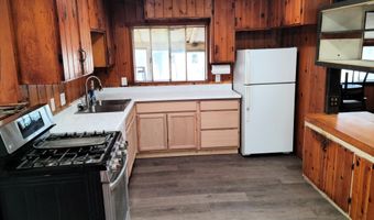 3400 Beacon Dr, Anderson, CA 96007