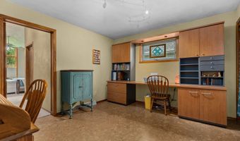 2623 W SUNNYVIEW Cir, Appleton, WI 54914