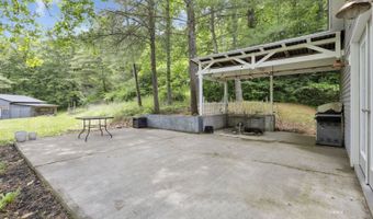 8175 Vore Ridge Rd, Athens, OH 45701