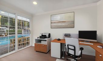 4446 Hayvenhurst Ave, Encino, CA 91436