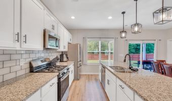 33 Chinquapin St, Beaufort, SC 29906