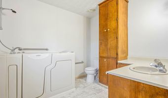220 Hammond St, Anderson, AL 35610