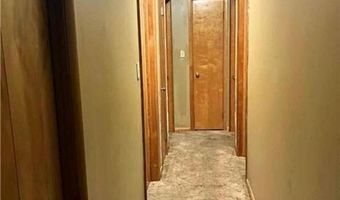 105 E Peery St, Albany, MO 64402