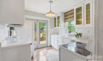 21 Clemmons St, Asheville, NC 28801