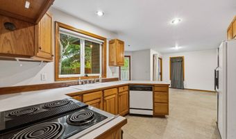 615 SW SEABIRD Dr, Bandon, OR 97411