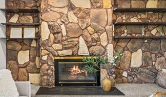 6860 Burlwood Dr, Anchorage, AK 99507