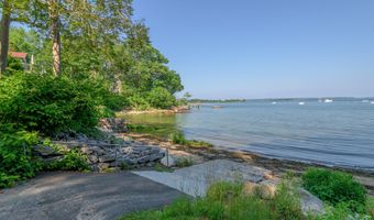 309 Foreside Rd, Falmouth, ME 04105