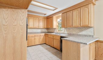 800 E Prairie Ln, Ash Grove, MO 65604