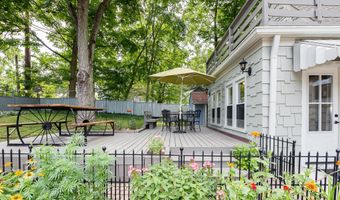 4951 W Liberty Rd, Ann Arbor, MI 48103