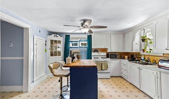 127 Gladstone St, Cranston, RI 02920