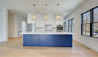 703 A GLENDON Ave, Annapolis, MD 21403