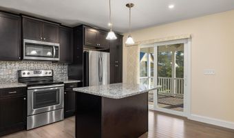 3 Wilson Way, Brentwood, NH 03833