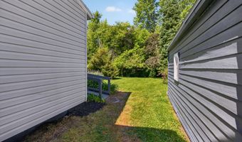 3320 Treat St, Adrian, MI 49221