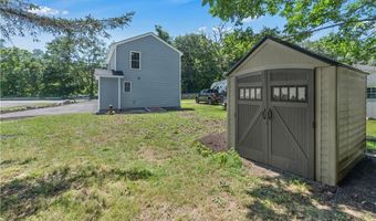 78 School St, North Smithfield, RI 02876
