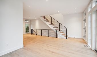 699 GIDDINGS Ave, Annapolis, MD 21401