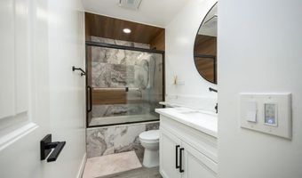 810 E Washington Ave E, Escondido, CA 92025