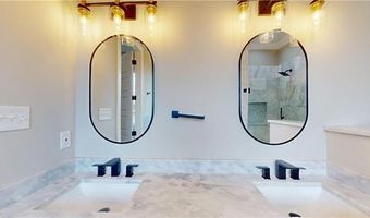 216 BEAR Dr, Arabi, LA 70032