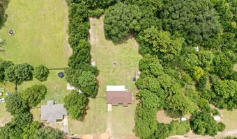 978 Grandmas Pl, Baker, FL 32531