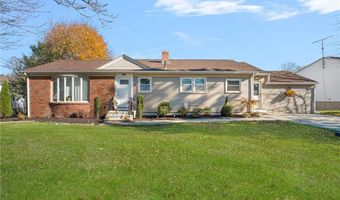 6 Eldorado Dr, Johnston, RI 02919