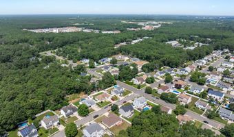 73 Timberline Rd, Bayville, NJ 08721