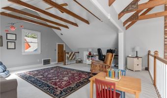 30 Middle Rd, East Greenwich, RI 02818