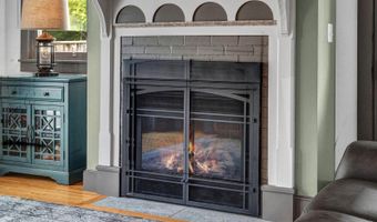 143 Maple St, Bangor, ME 04401