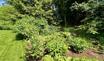 281 Clyde Rd, Bangor, ME 04401