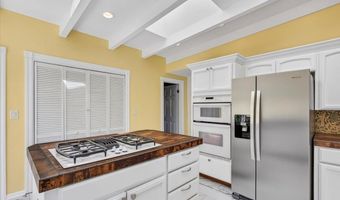 610 Orchard St, Ashland, OR 97520
