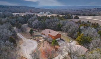 30049 Sunnyside Ct, Arkansas City, KS 67005