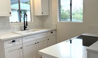 1360 Kaumana Dr, Hilo, HI 96720