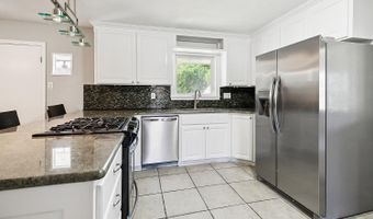 9550 Southlawn Dr, Baton Rouge, LA 70810