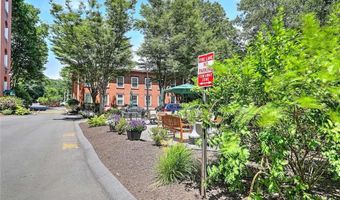 2 School St 334, Lincoln, RI 02802