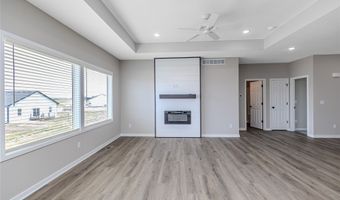 1683 20th Ave SE, Altoona, IA 50009