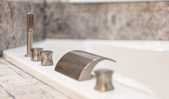 1804 River Pointe Dr, Albany, GA 31701