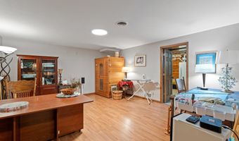 301 Lee Dr, Alcester, SD 57001