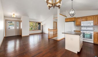 209 W Ironwood St, Brandon, SD 57005