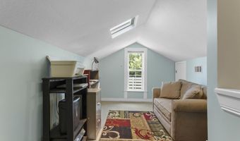 1099 Campbell Dr, Biloxi, MS 39532