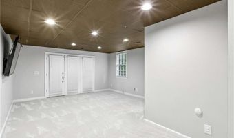 1014 Lenox Crst NE, Atlanta, GA 30324