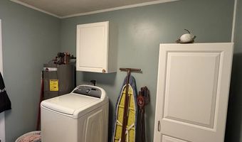 154 Perry Ln, Atmore, AL 36502