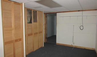 520 Circle Dr E, Cody, WY 82414