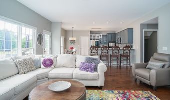 8750 Lavelle Rd, Athens, OH 45701